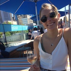 Meet your Posher, Anna